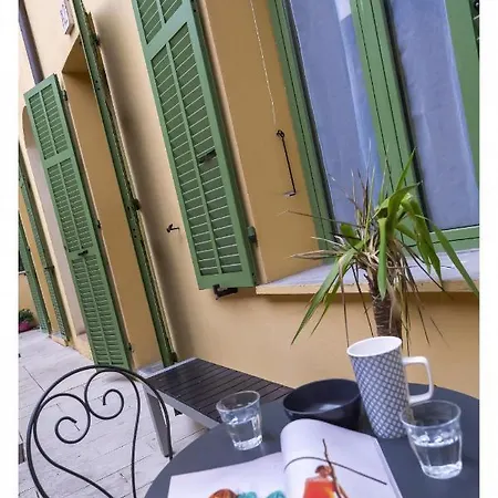 Quartier Liberation: Jolie 2pieces Sur Cours/wifi Apartment *